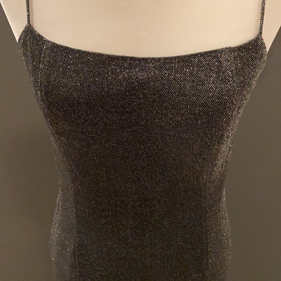 Metallic Shimmer Evening Gown - Picture 4 of 9